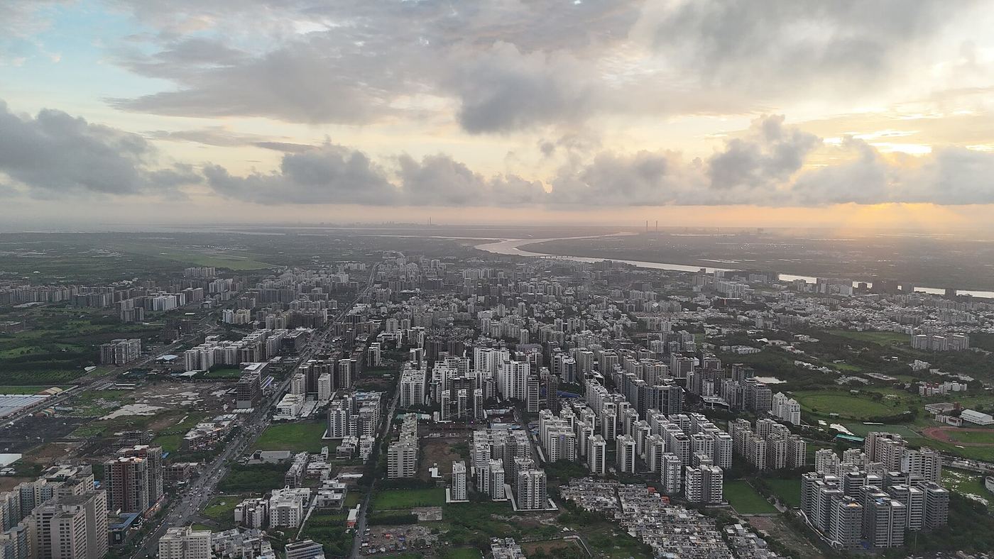 Surat cab from Aurangabad / Chhatrapati Sambhajinagar